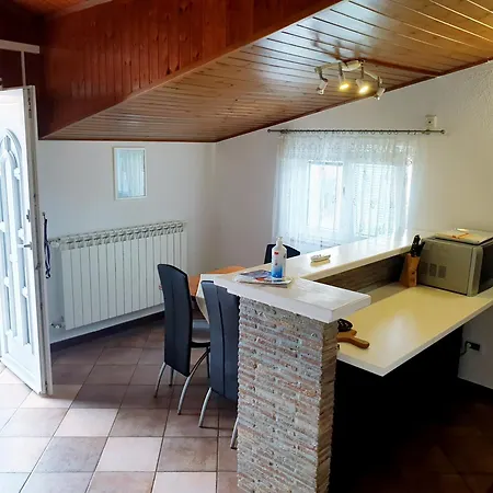 Appartamento Di 60 M² Con 2 Rovigno
