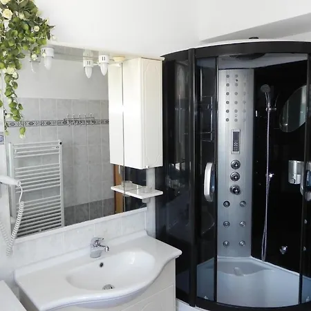 Appartamento Di 60 M² Con 2 Rovigno