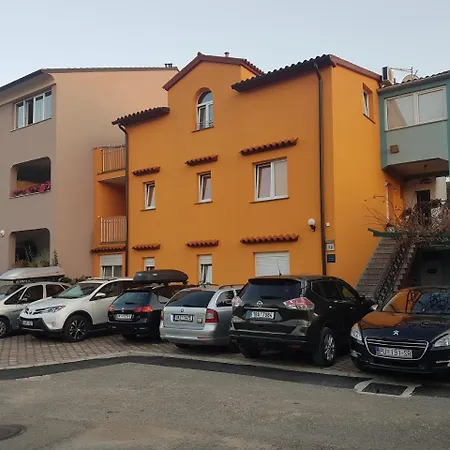 Di 60 M² Con 2 Appartamento *