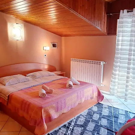 Di 60 M² Con 2 Rovigno